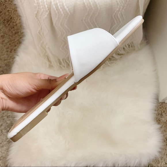 ✨NEW Amelia Sandal- in White - Picture 4 of 7